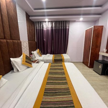 Hotel Embassy Near Rk Ashram Metro Új-Delhi Kültér fotó