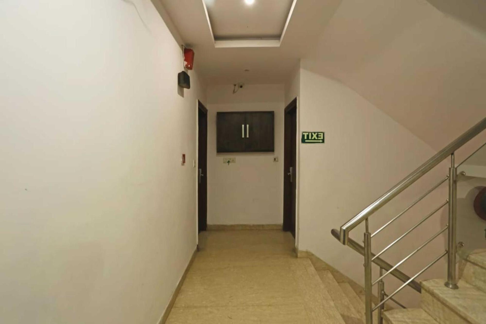 Hotel Embassy Near Rk Ashram Metro Új-Delhi Kültér fotó