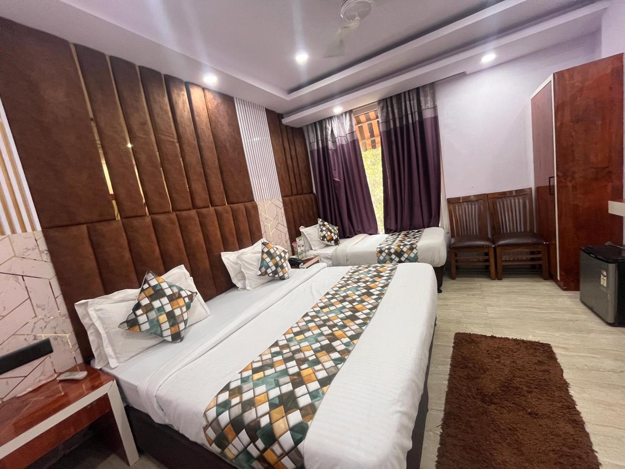 Hotel Embassy Near Rk Ashram Metro Új-Delhi Kültér fotó