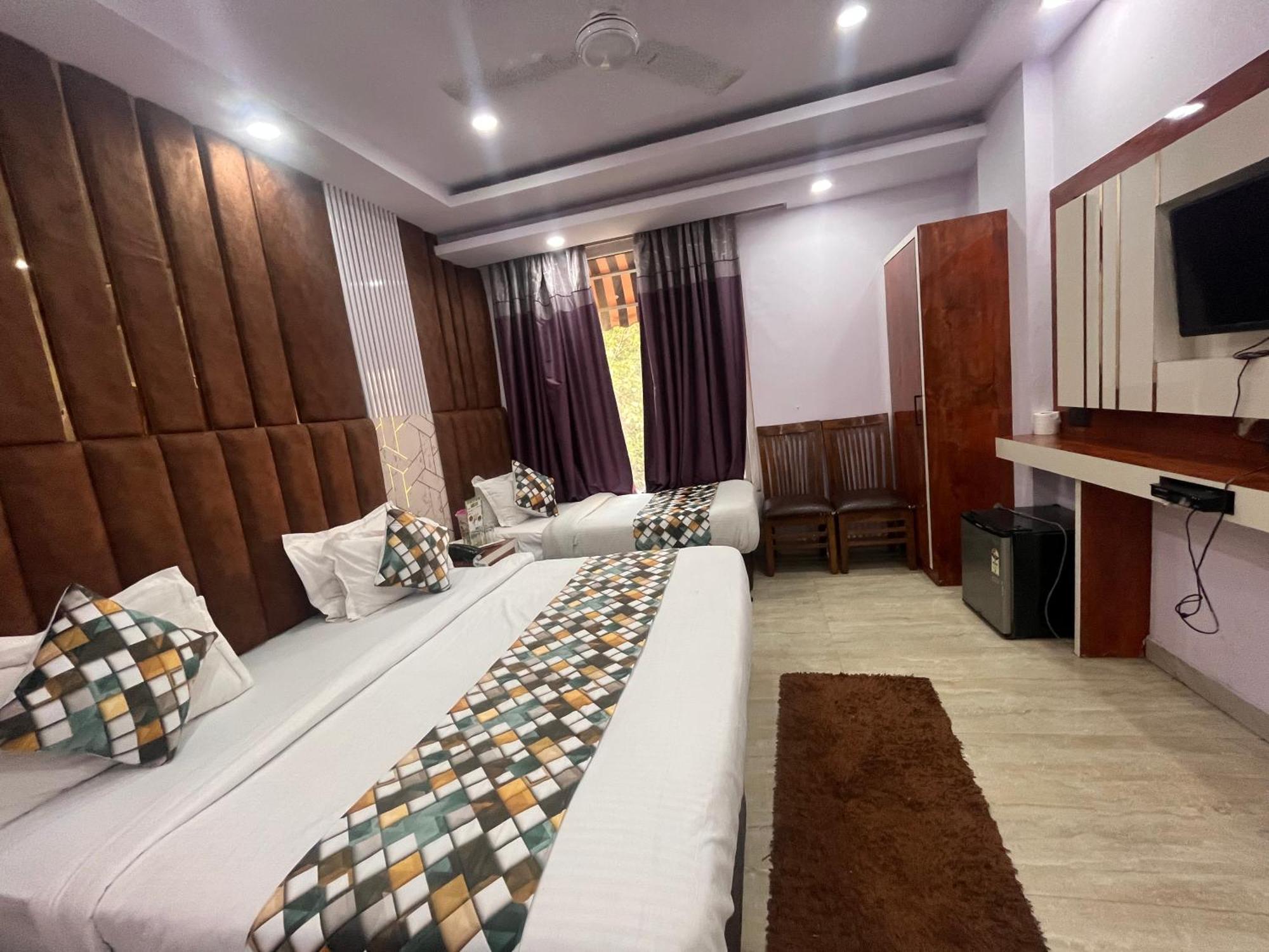 Hotel Embassy Near Rk Ashram Metro Új-Delhi Kültér fotó