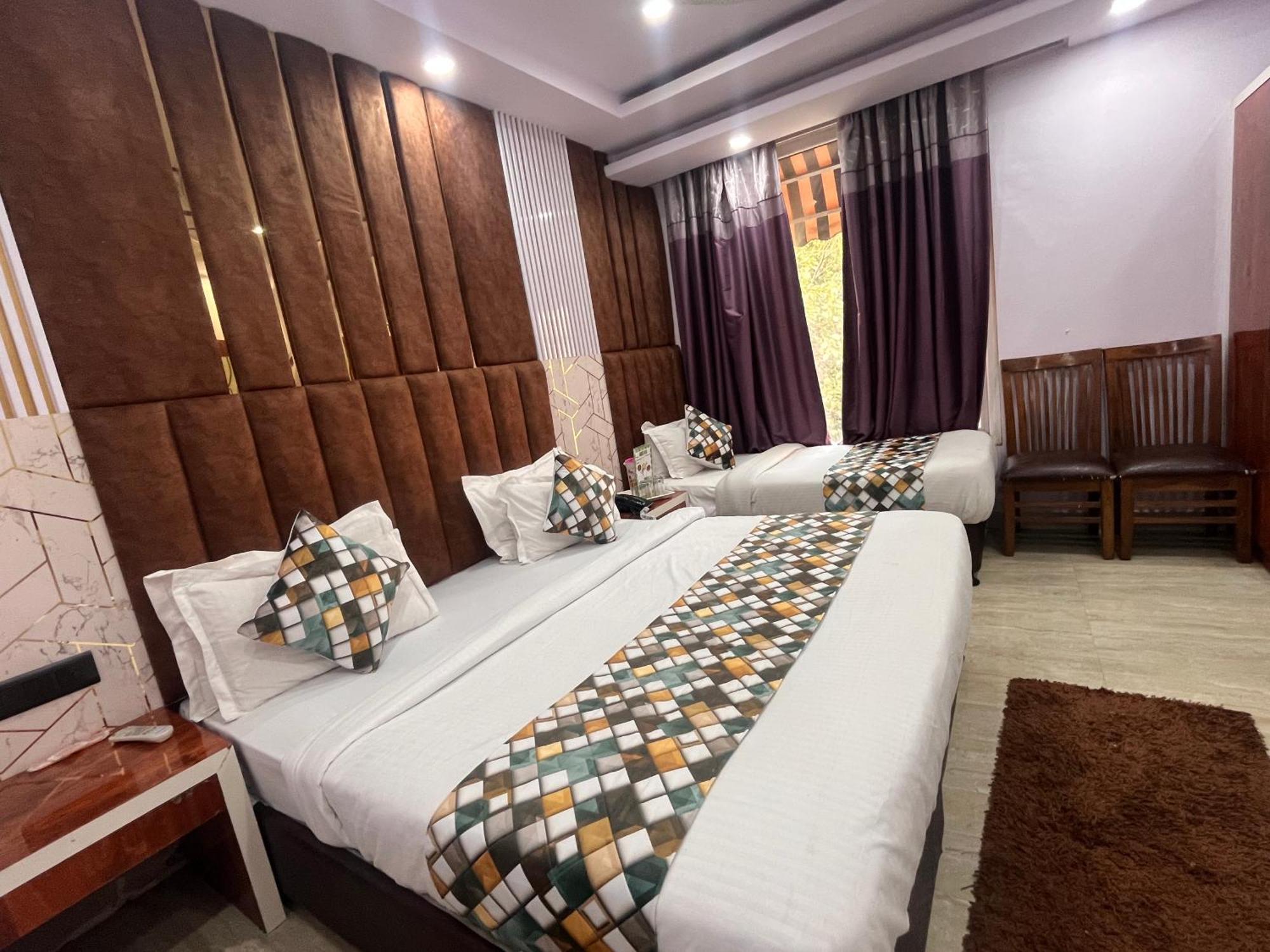 Hotel Embassy Near Rk Ashram Metro Új-Delhi Kültér fotó