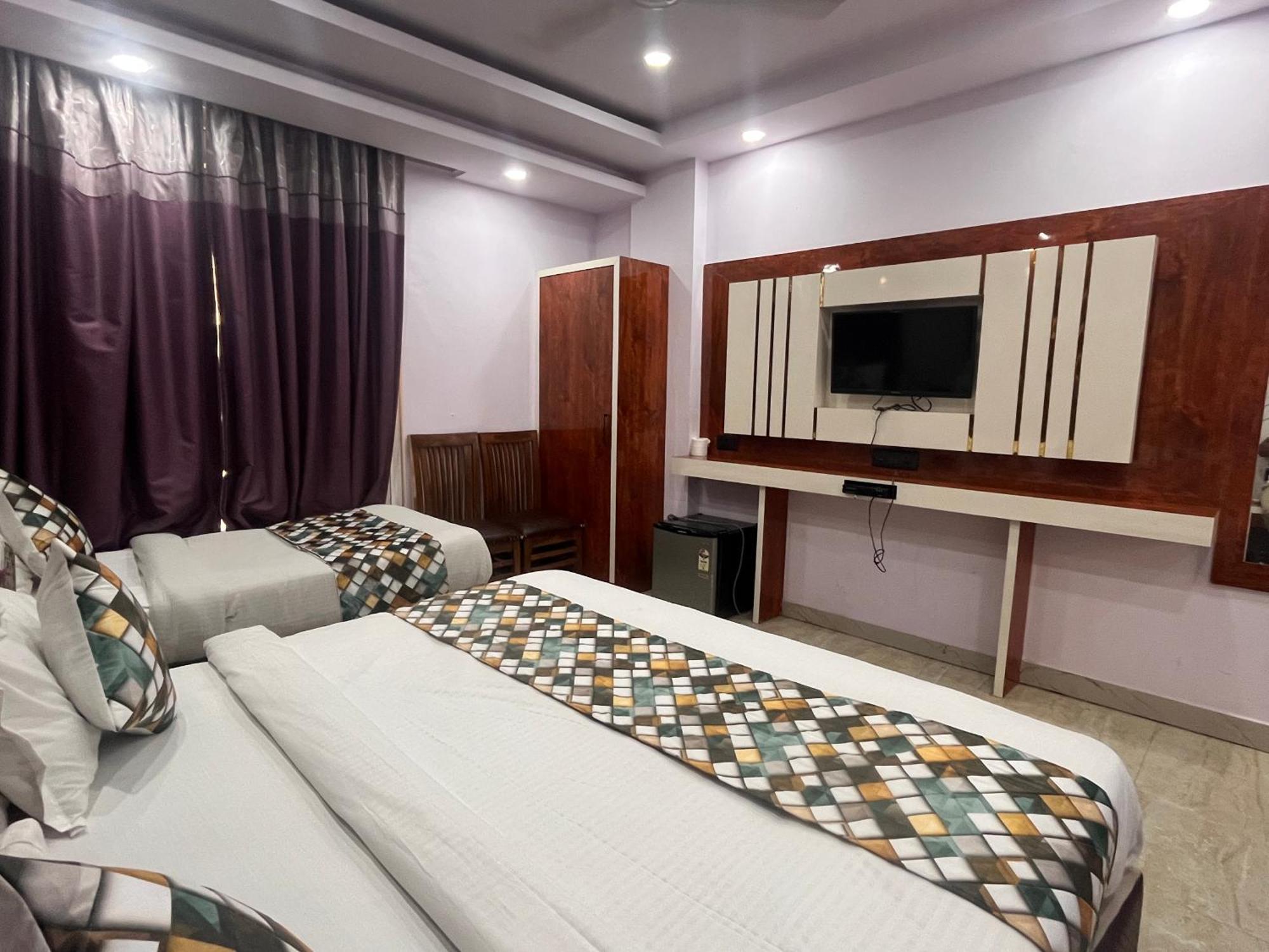 Hotel Embassy Near Rk Ashram Metro Új-Delhi Kültér fotó