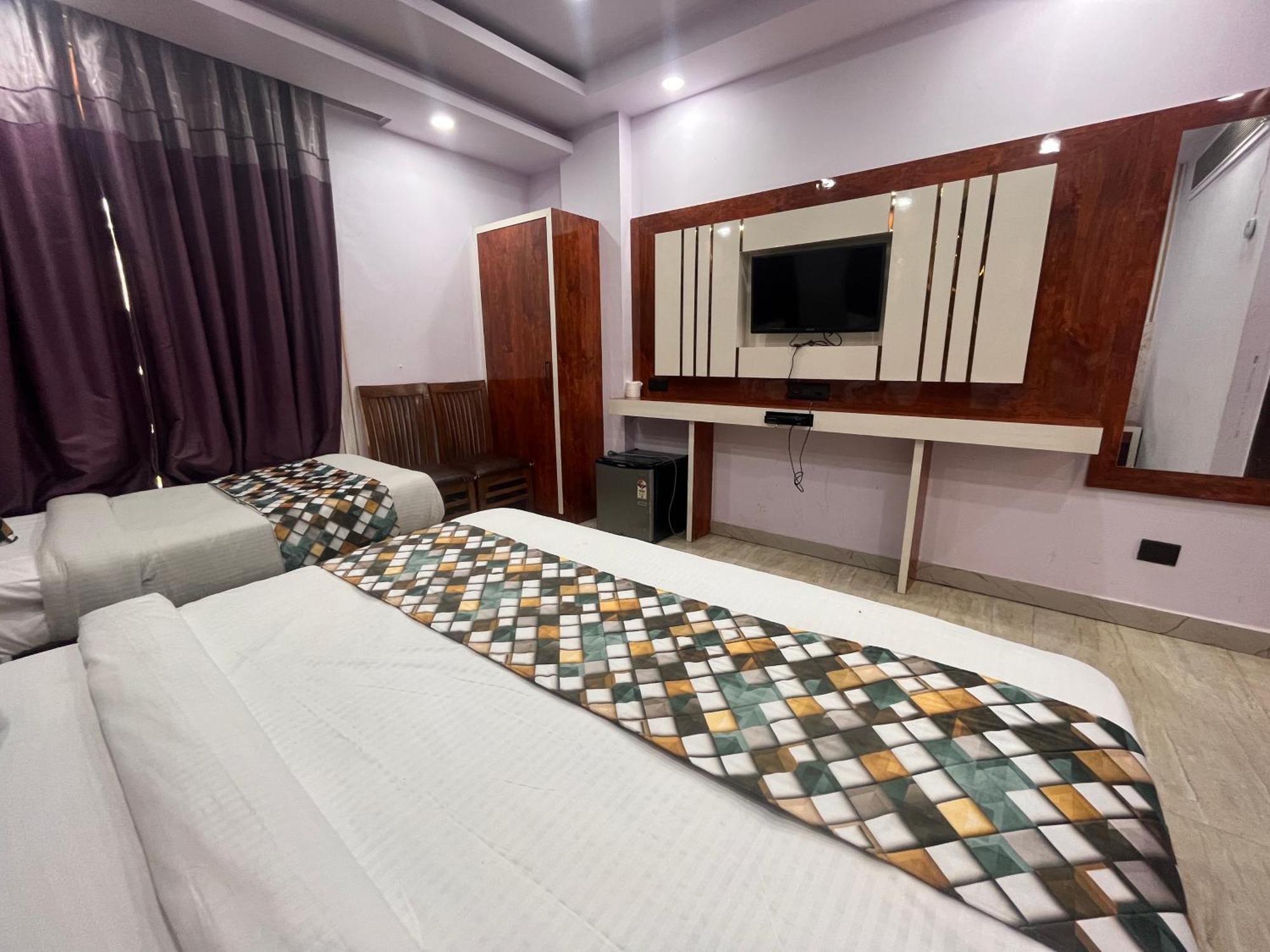 Hotel Embassy Near Rk Ashram Metro Új-Delhi Kültér fotó