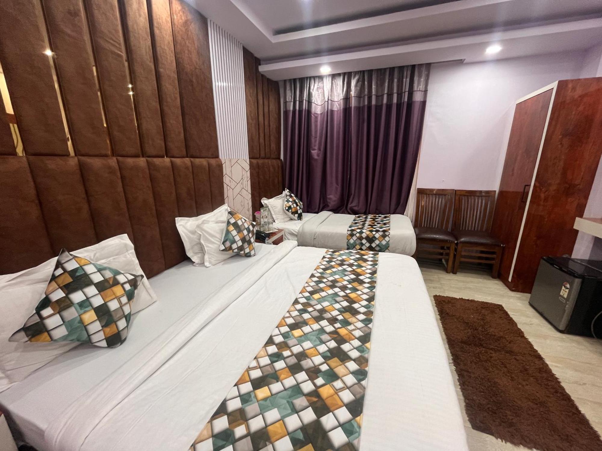 Hotel Embassy Near Rk Ashram Metro Új-Delhi Kültér fotó