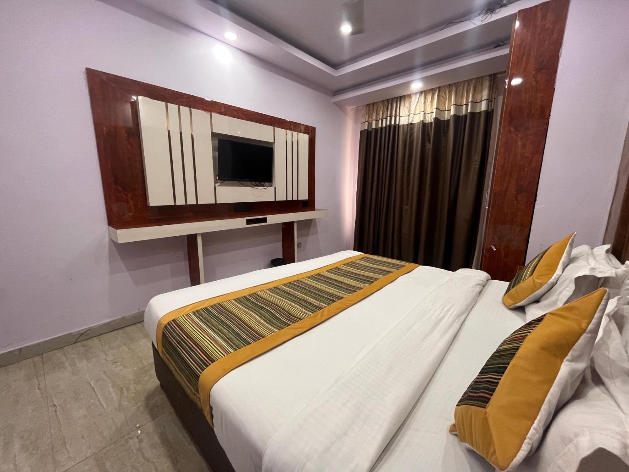 Hotel Embassy Near Rk Ashram Metro Új-Delhi Kültér fotó