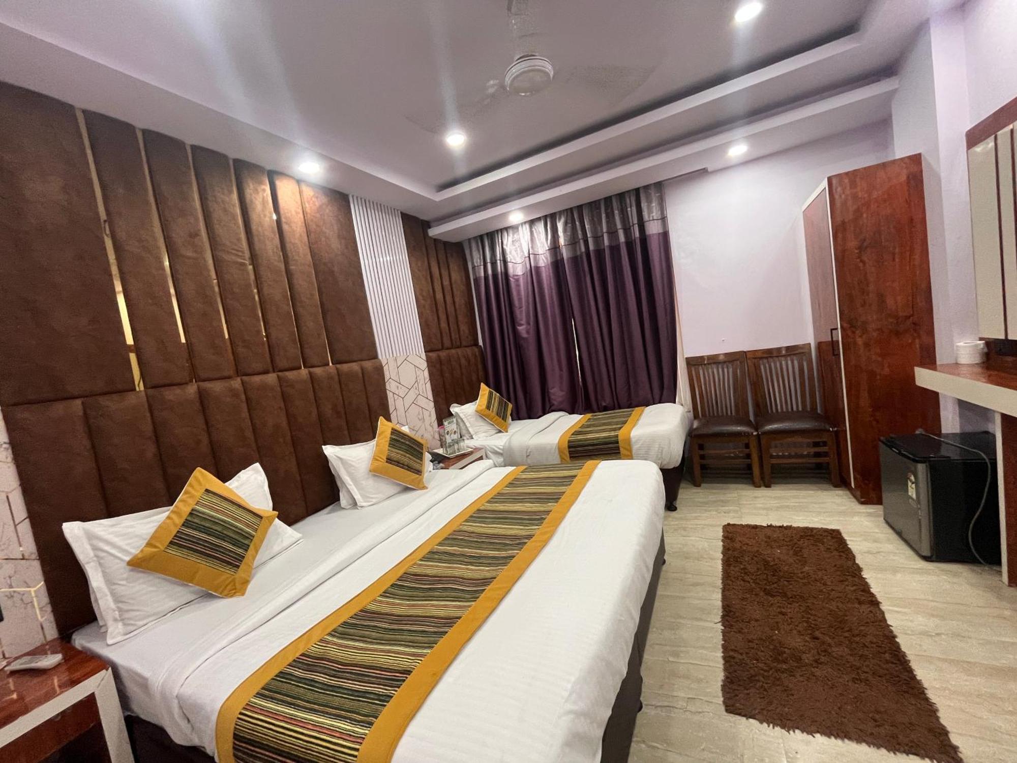 Hotel Embassy Near Rk Ashram Metro Új-Delhi Kültér fotó