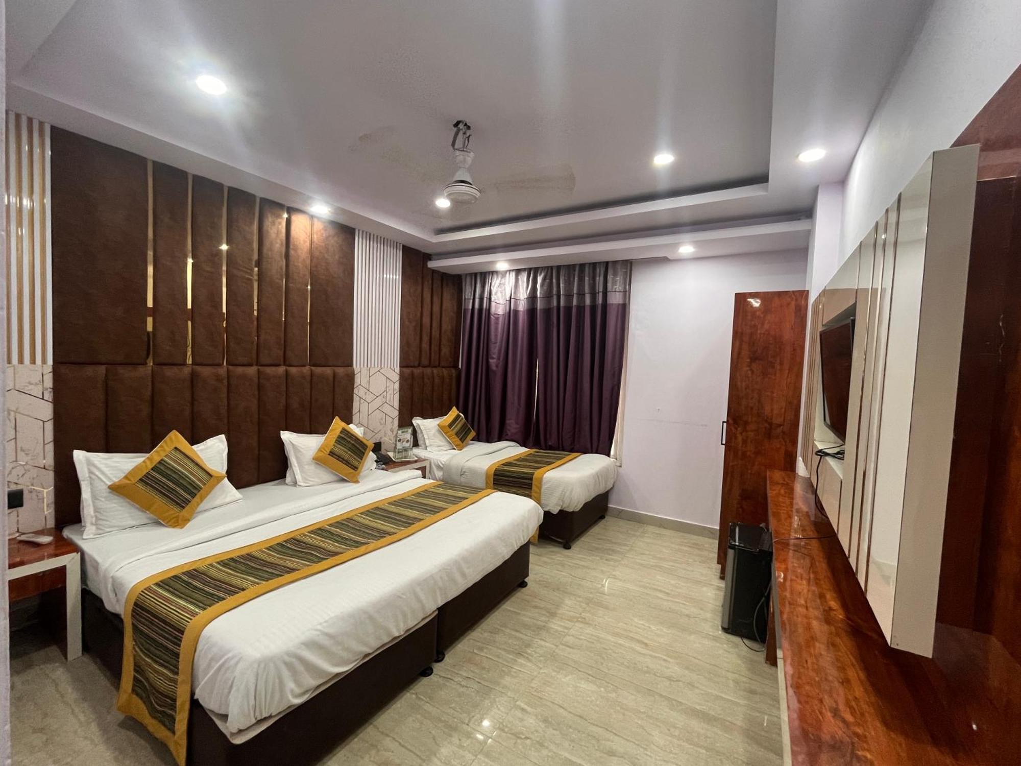 Hotel Embassy Near Rk Ashram Metro Új-Delhi Kültér fotó