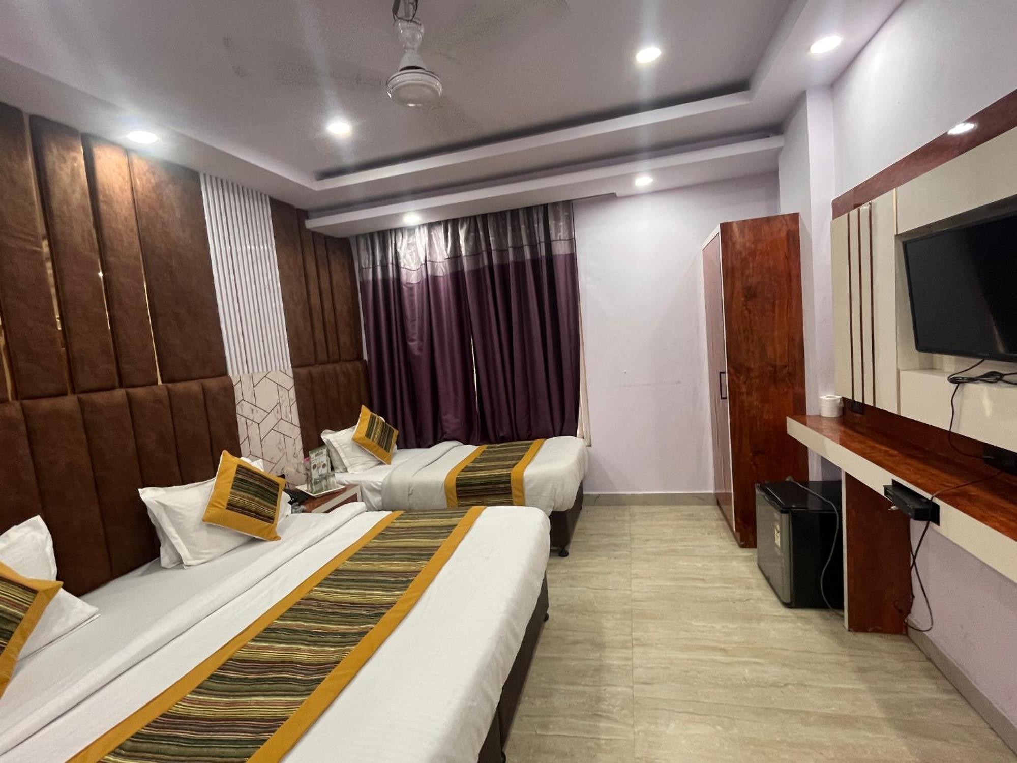 Hotel Embassy Near Rk Ashram Metro Új-Delhi Kültér fotó