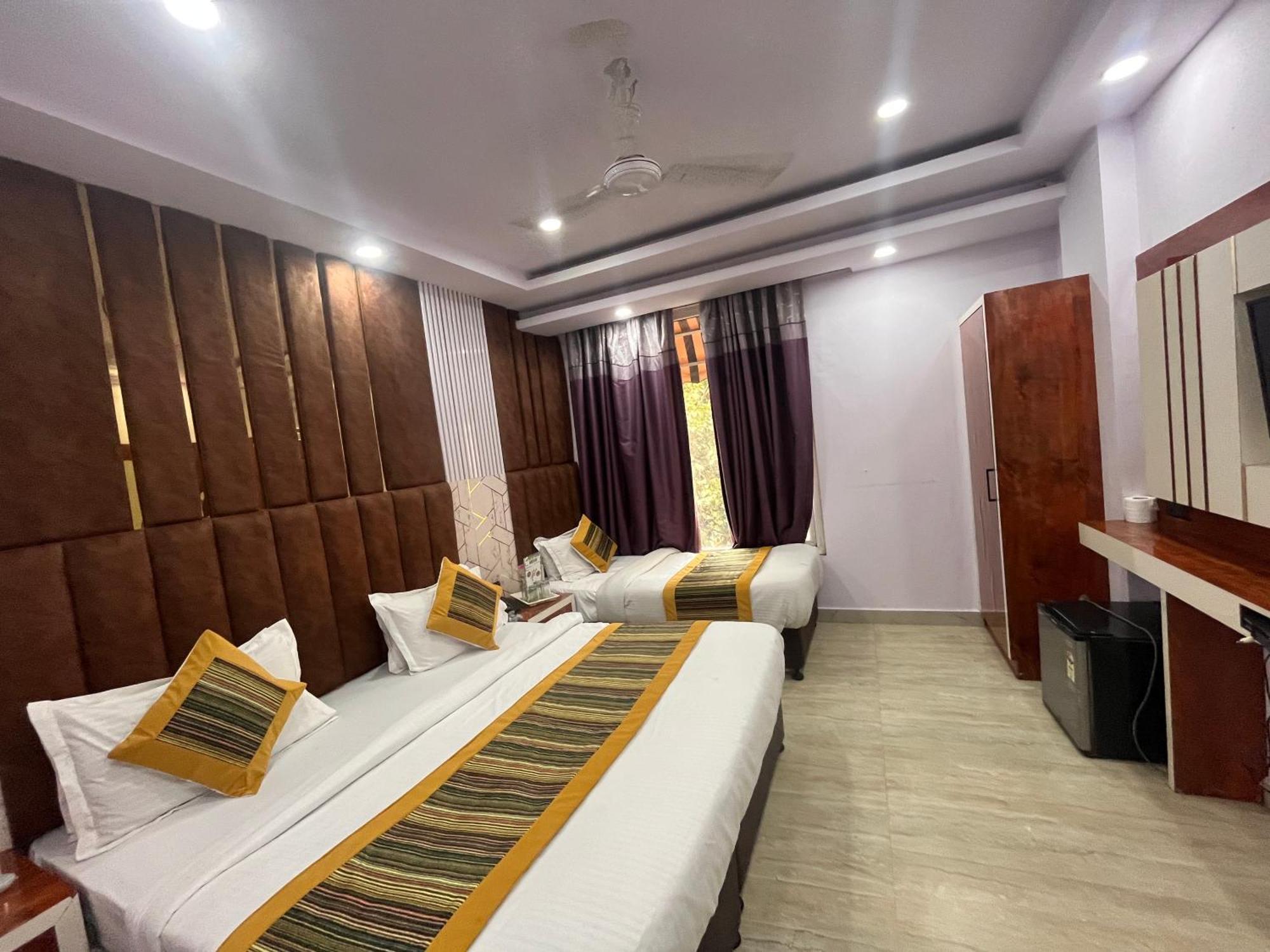 Hotel Embassy Near Rk Ashram Metro Új-Delhi Kültér fotó