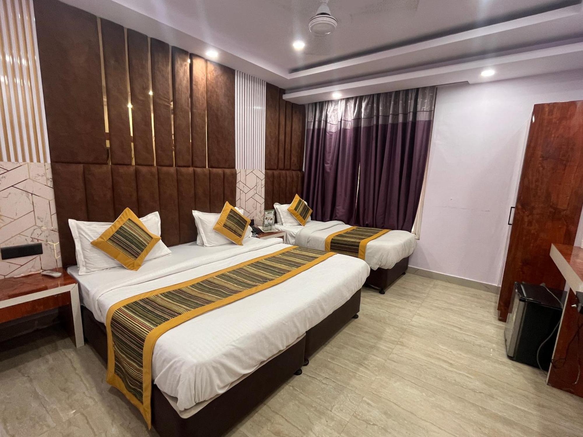 Hotel Embassy Near Rk Ashram Metro Új-Delhi Kültér fotó