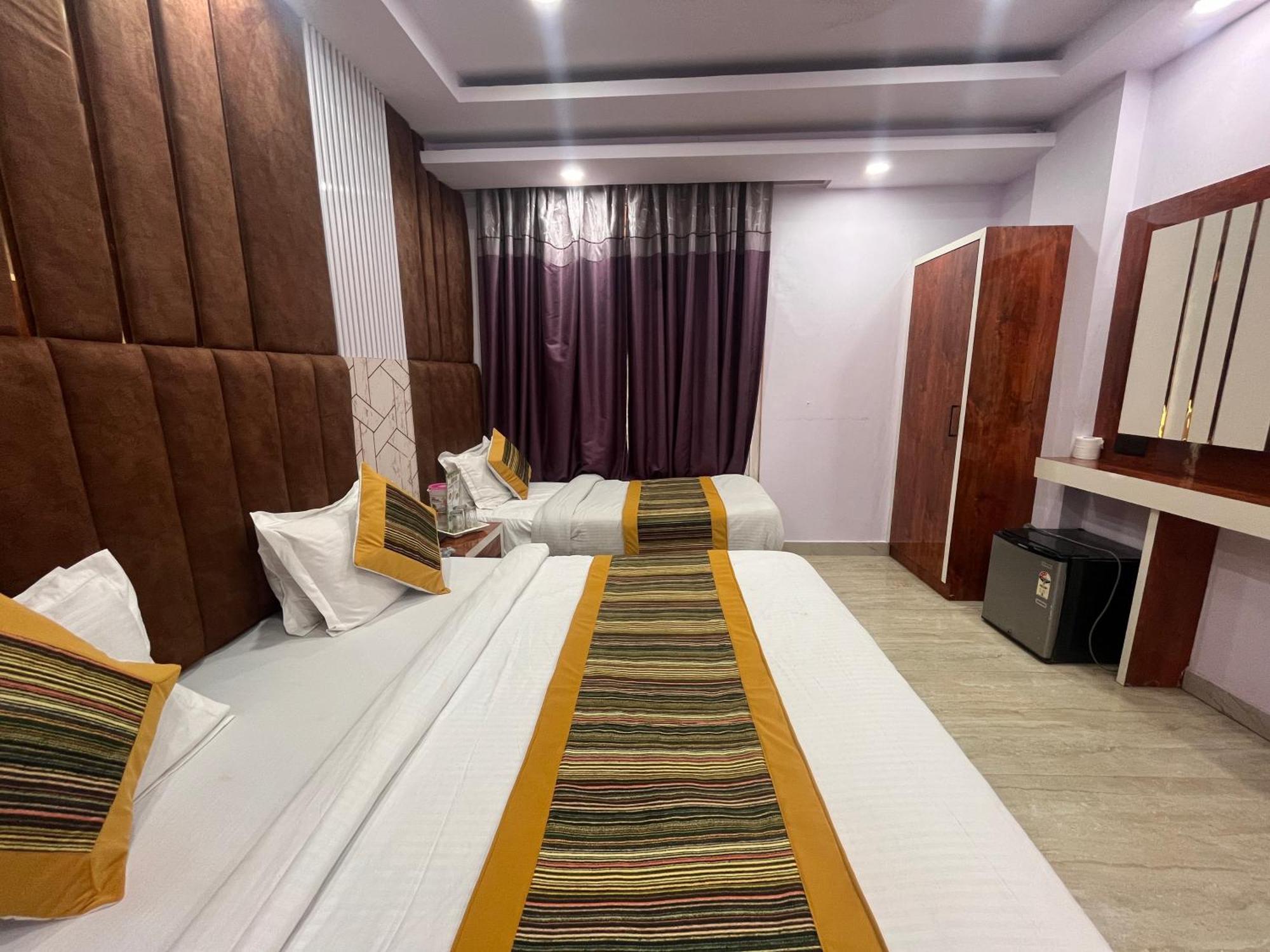 Hotel Embassy Near Rk Ashram Metro Új-Delhi Kültér fotó
