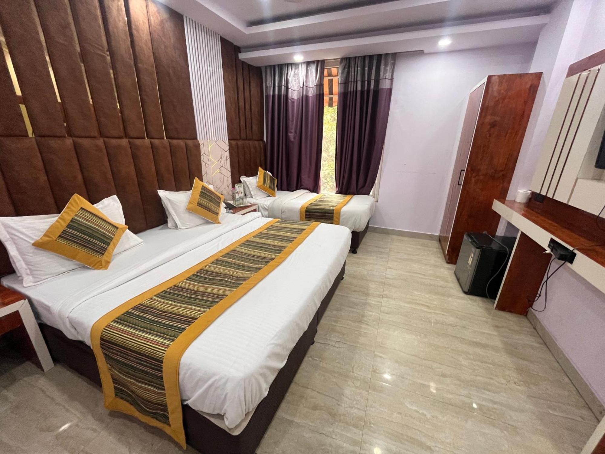 Hotel Embassy Near Rk Ashram Metro Új-Delhi Kültér fotó